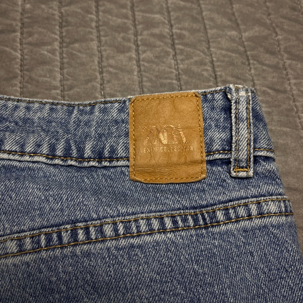 Jeans - Picture 4 of 4